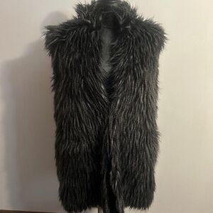 Adrianna Papell Gray/Black Faux Fur vest with sweater back, size 3X